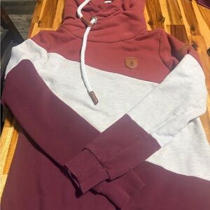 Wanakome Colorblock Hoodie in Maroon & Light Gray